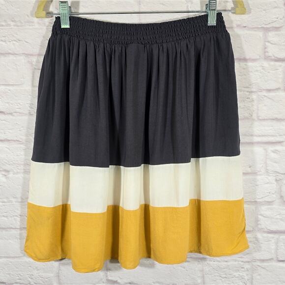 M Mossimo Grey Yellow Colorblock Flowy Skirt Women Size M Elastic Tiered Cottage - Picture 5 of 10